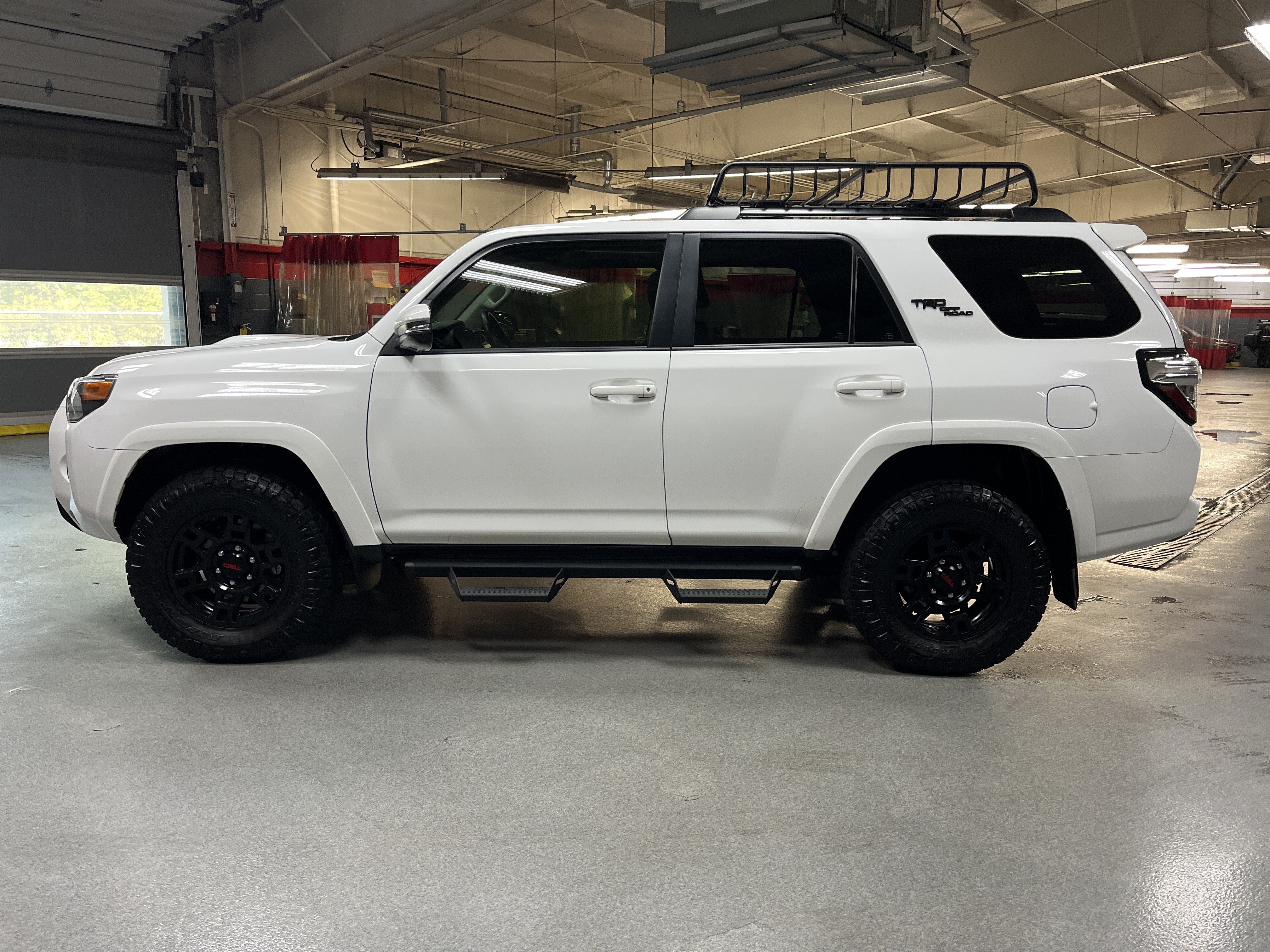 Used 2024 Toyota 4Runner TRD Off-Road Premium w/ Moonroof Package AWD/4WD image 7