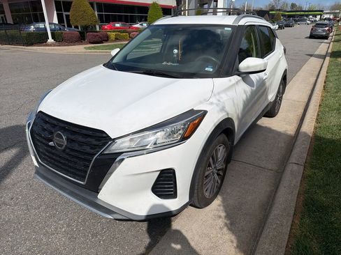 Used 2021 Nissan Kicks SV w/ Exterior Package image 10