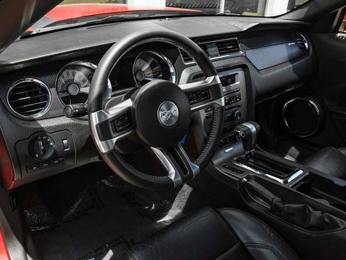 Used 2011 Ford Mustang GT Premium w/ 402A Rapid Spec Order Code RWD image 3