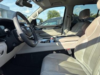Used 2022 Jeep Wagoneer Series I w/ Convenience Group I AWD/4WD video 1