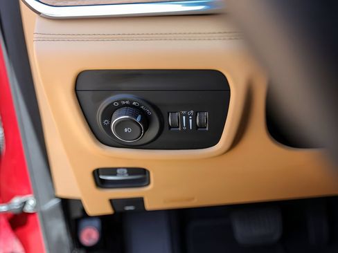 Used 2024 Jeep Grand Cherokee Summit AWD/4WD image 15