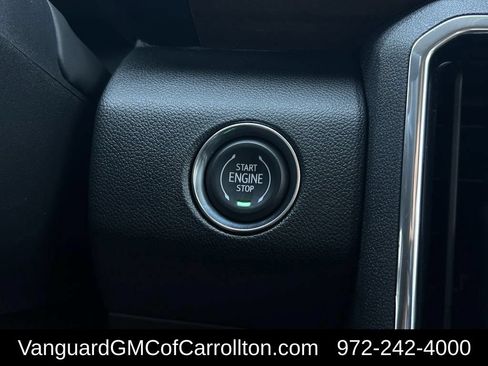 New 2026 GMC Acadia Denali Ultimate w/ LPO, Floor Liner Package AWD/4WD image 18