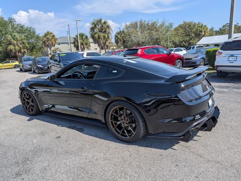 Used 2018 Ford Mustang GT Premium w/ GT Performance Package image 6