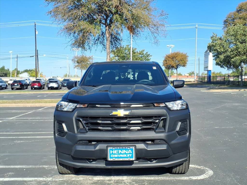 Used 2025 Chevrolet Colorado W/T AWD/4WD image 13