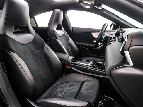 Used 2024 Mercedes-Benz CLA 250 image 7