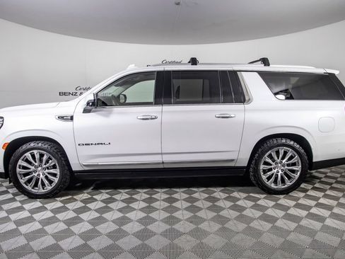 Used 2023 GMC Yukon XL Denali w/ Denali Reserve Package AWD/4WD image 11