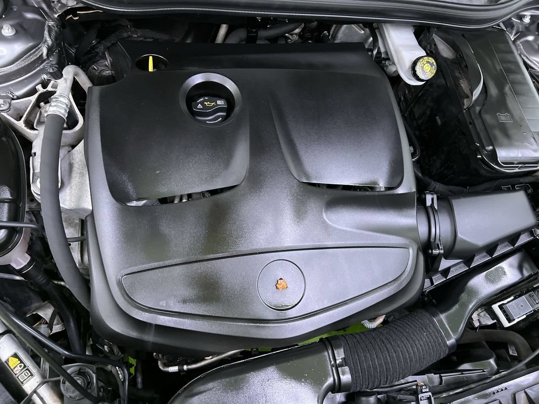 Used 2015 Mercedes-Benz CLA 250 image 28