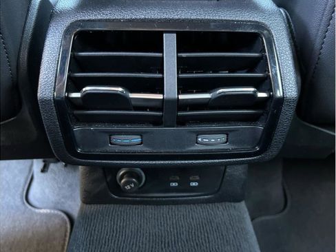 Used 2023 Audi Q3 2.0T Premium image 10