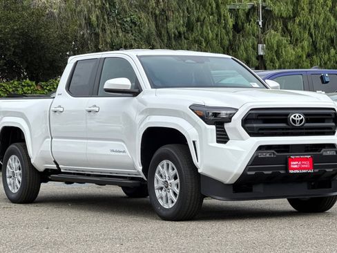 New 2025 Toyota Tacoma SR5 image 10