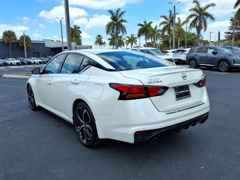 Certified 2023 Nissan Altima 2.5 SR image 4