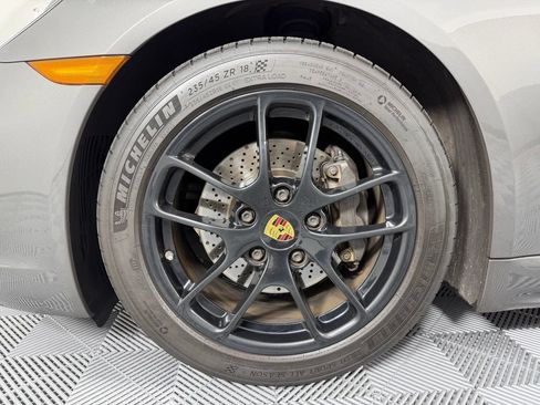 Certified 2019 Porsche 718 Boxster RWD image 18