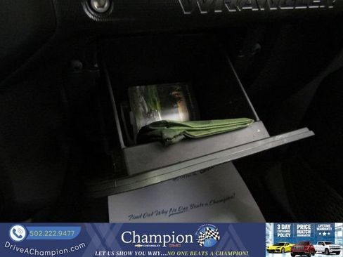 Used 2023 Jeep Wrangler Unlimited Sport AWD/4WD image 31