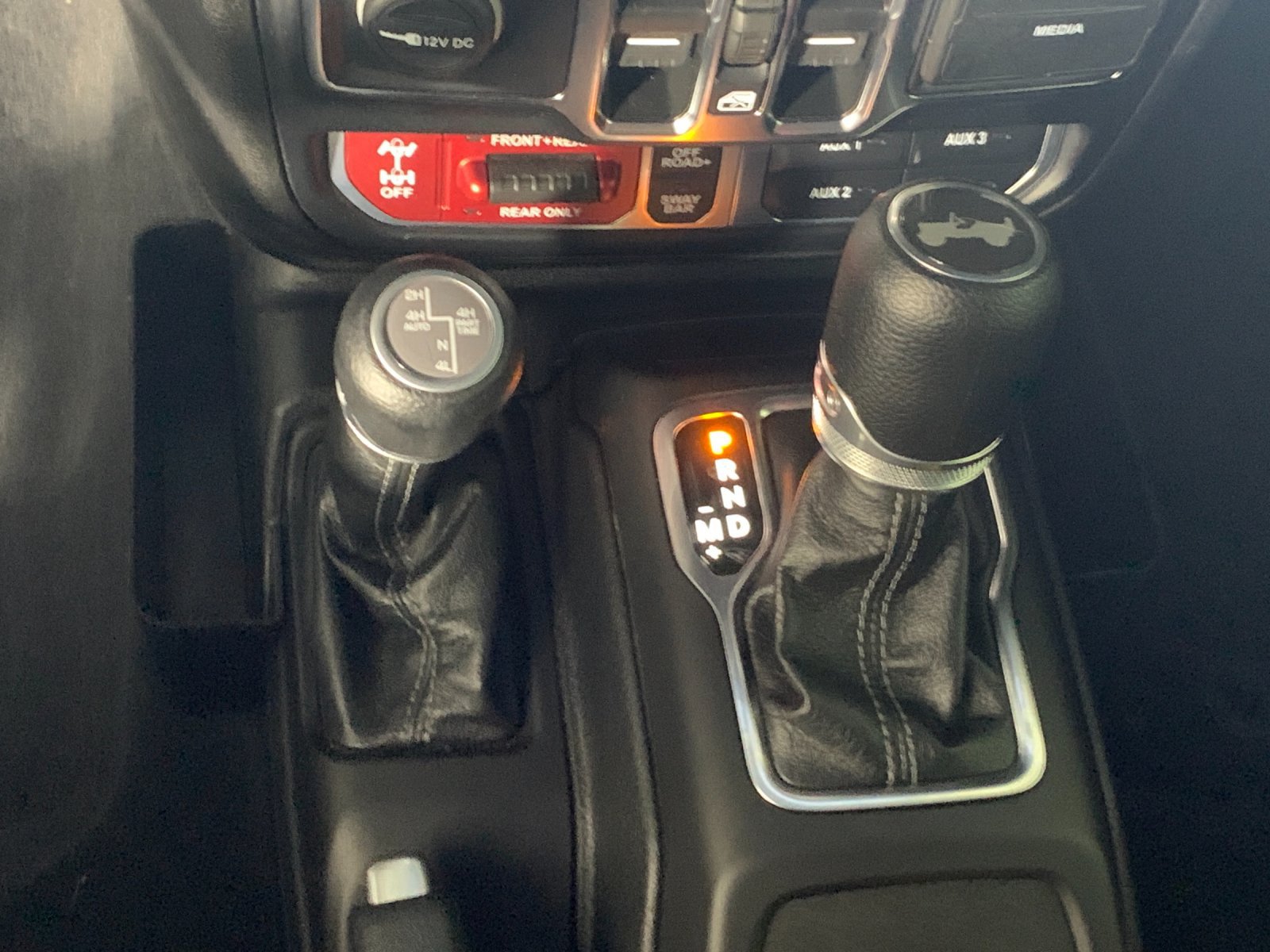 Used 2024 Jeep Wrangler Unlimited Rubicon 4xe w/ Technology Group AWD/4WD image 24
