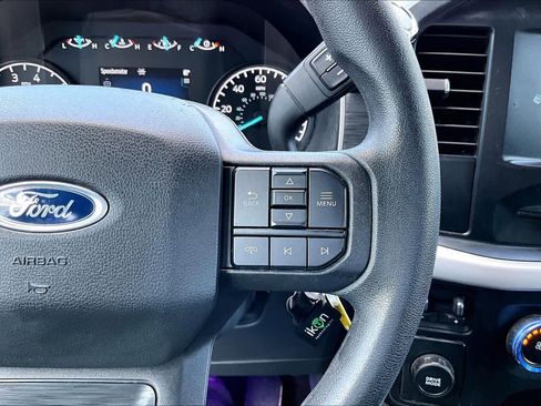 Used 2021 Ford F150 XLT image 25