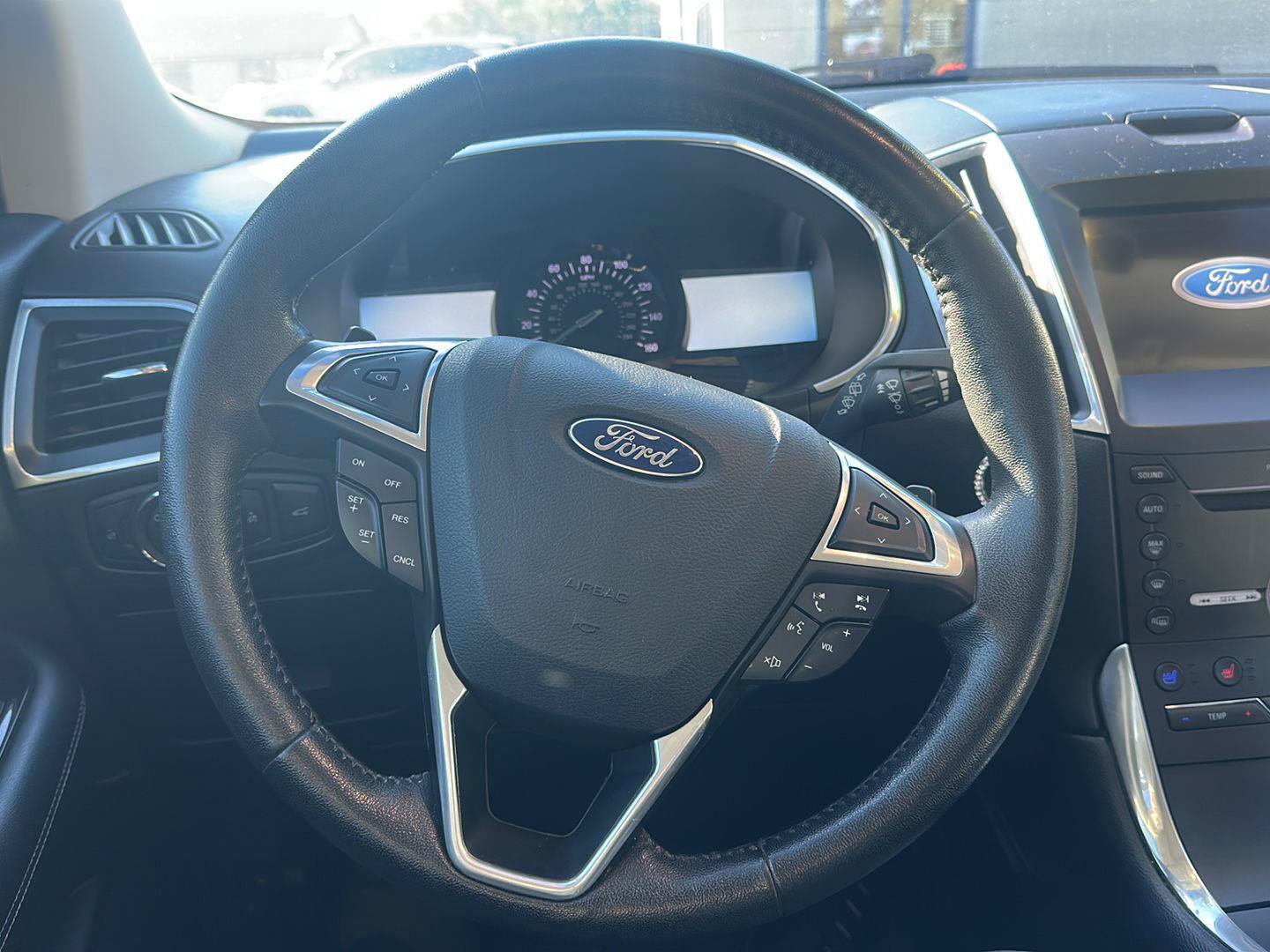 Used 2016 Ford Edge Titanium w/ Equipment Group 301A AWD/4WD image 18