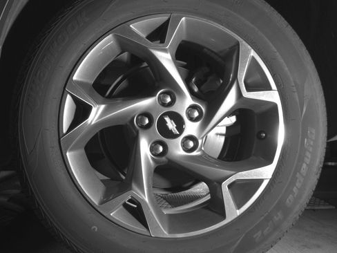 Used 2025 Chevrolet Trax LT w/ LT Convenience Package FWD image 14