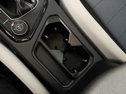 New 2025 Volkswagen Taos S image 15