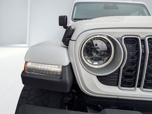 New 2025 Jeep Wrangler Sahara image 7