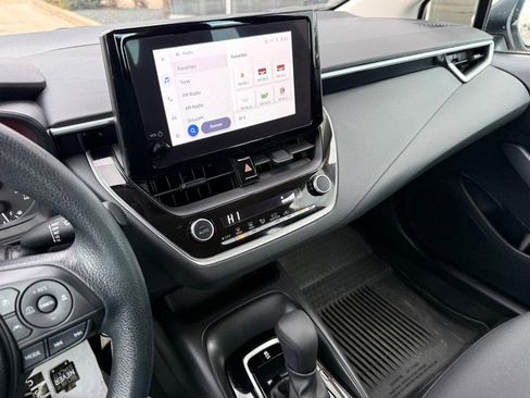 Used 2023 Toyota Corolla LE image 25