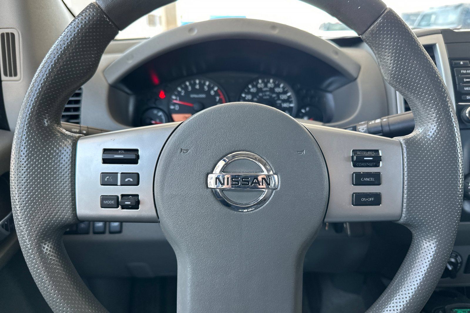 Used 2016 Nissan Frontier SV AWD/4WD image 19