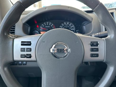 Used 2016 Nissan Frontier SV AWD/4WD image 19