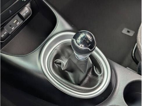 Used 2018 Kia Soul FWD image 47