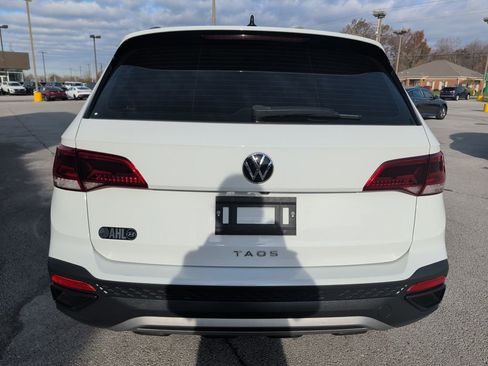 Used 2022 Volkswagen Taos S w/ IQ Drive S Package image 6