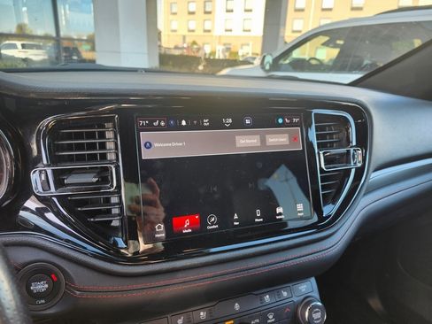 Used 2023 Dodge Durango GT image 15