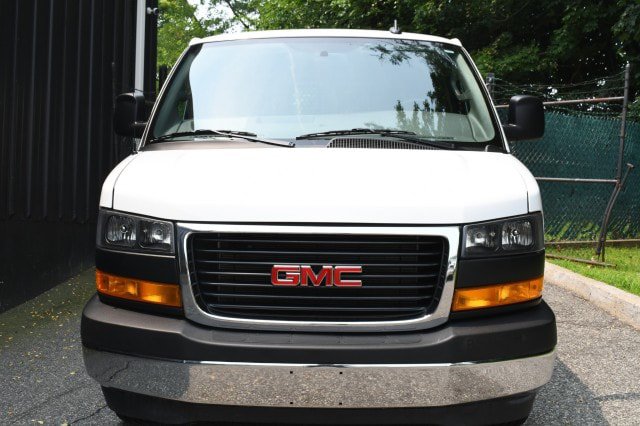 Used 2025 GMC Savana 2500 w/ Driver Convenience Package RWD image 3