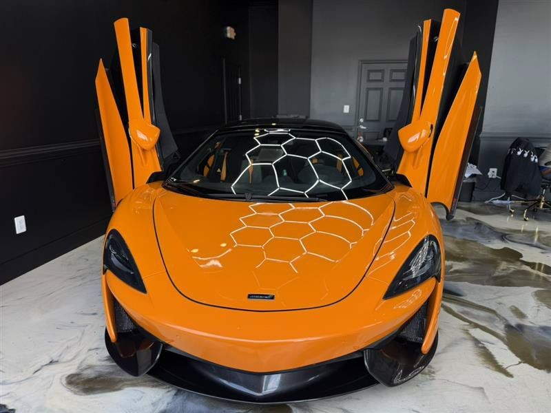 Used 2018 McLaren 570S Spider RWD image 54