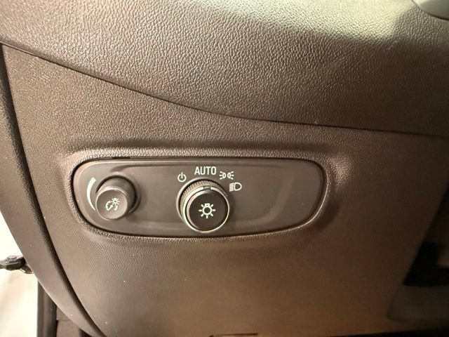 Used 2024 Chevrolet Equinox LT FWD image 18