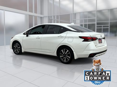 Used 2025 Nissan Versa SV w/ Trunk Package FWD image 4