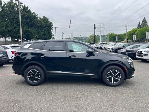 Used 2023 Kia Sportage LX AWD/4WD image 4