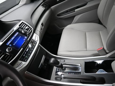 Used 2013 Honda Accord EX-L image 14