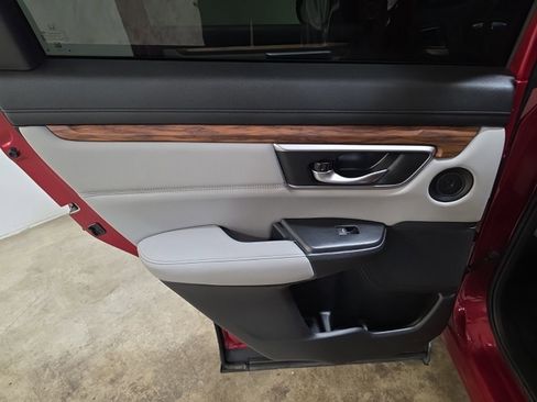Used 2022 Honda CR-V Touring image 33