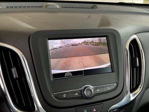 Used 2023 Chevrolet Equinox LT image 14