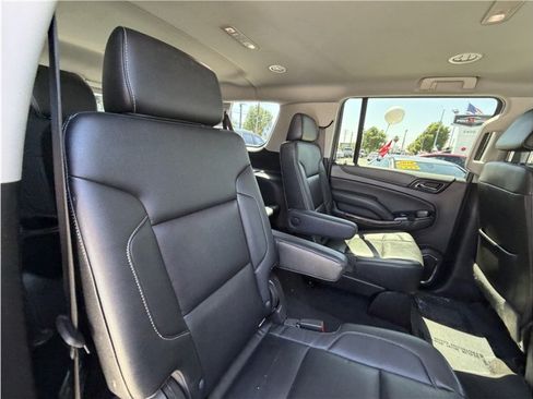 Used 2020 Chevrolet Suburban LT w/ Max Trailering Package RWD image 30