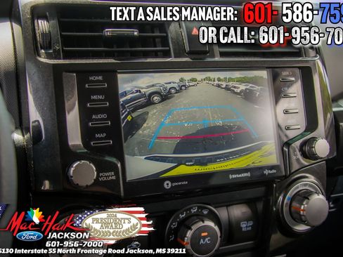 Used 2020 Toyota 4Runner TRD Off-Road AWD/4WD image 17