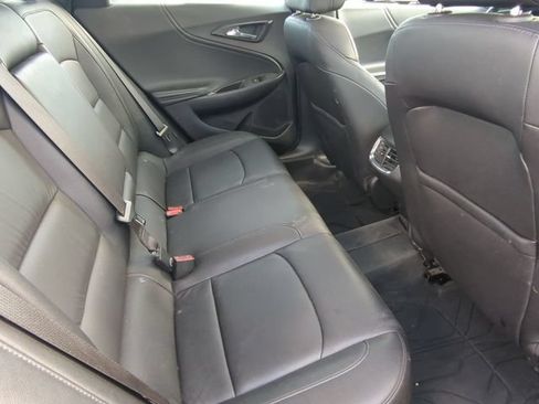 Used 2022 Chevrolet Malibu LT w/ Leather Package FWD image 25