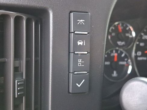 Used 2018 Chevrolet Express 3500 LT w/ LT Preferred Equipment Group image 28