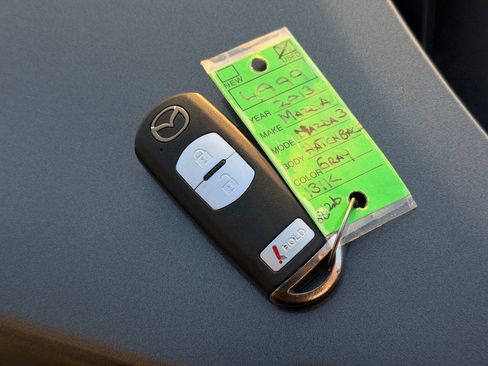 Used 2013 MAZDA MAZDA3 i Touring FWD image 45