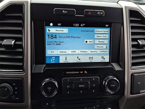 Certified 2018 Ford F150 Lariat image 16