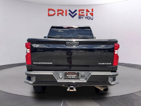 Used 2024 Chevrolet Silverado 2500 Custom w/ Custom Convenience Package AWD/4WD image 5