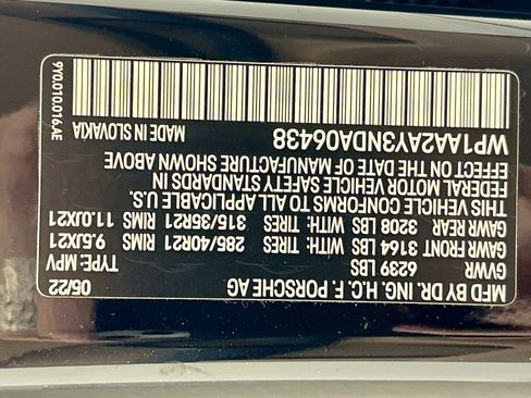 Used 2022 Porsche Cayenne image 34