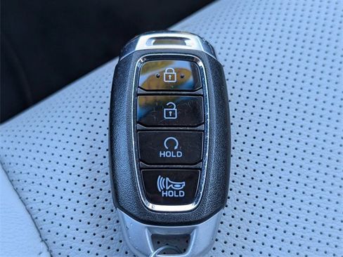 Used 2023 Hyundai Kona Limited image 30