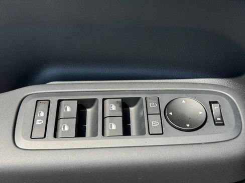Certified 2025 Hyundai Santa Fe SE AWD/4WD image 12