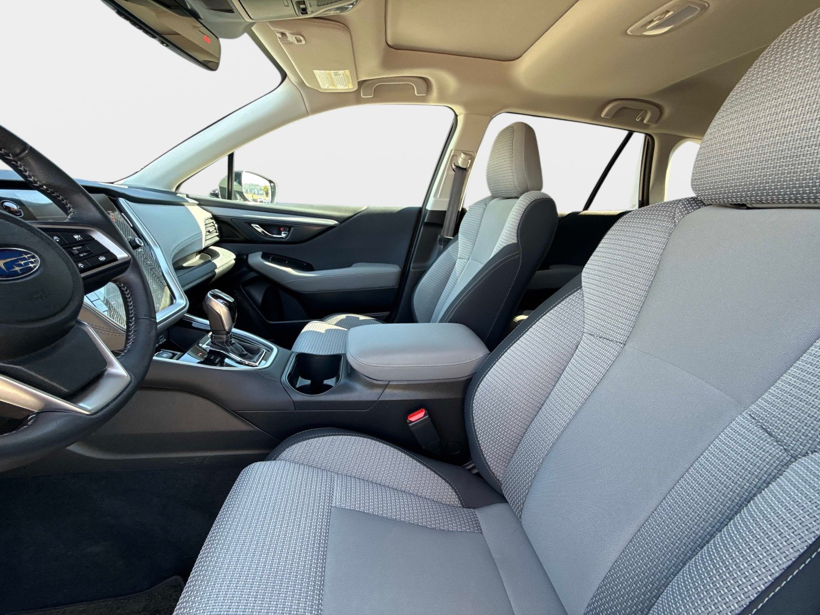 Used 2024 Subaru Outback Premium AWD/4WD image 24