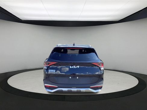 Used 2023 Kia Sportage EX image 7