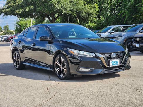 Used 2021 Nissan Sentra SR FWD image 3
