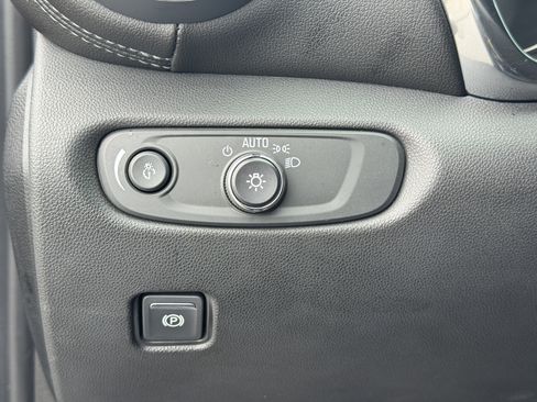 Used 2022 Chevrolet Blazer LT image 31